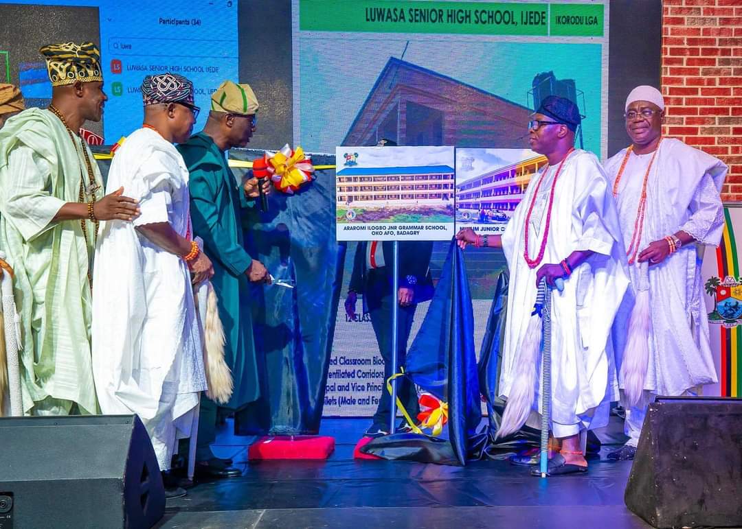 You are currently viewing <strong>SANWO-OLU COMMISSIONS 150-CLASSROOM BLOCKS, HOSTELS IN 15 LAGOS SCHOOLS</strong>