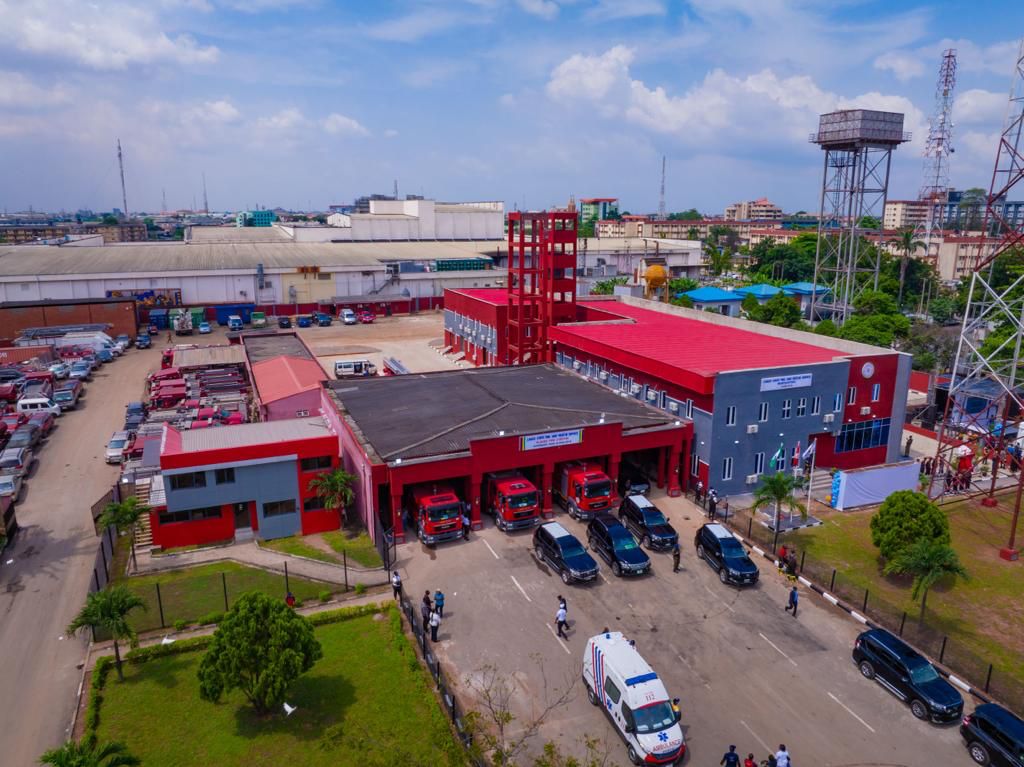 Read more about the article SANWO-OLU EXPANDS LAGOS FIRE RESCUE CAPABILITY, HANDS OVER THREE NEW FIRE STATIONS