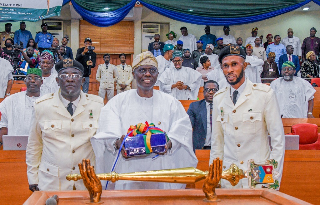 You are currently viewing <strong>2023: SANWO-OLU PRIORITISES HUMAN CAPITAL, ENVIRONMENT, INFRASTRUCTURE AS GOVERNOR PROPOSES N1.69 TRILLION BUDGET</strong>