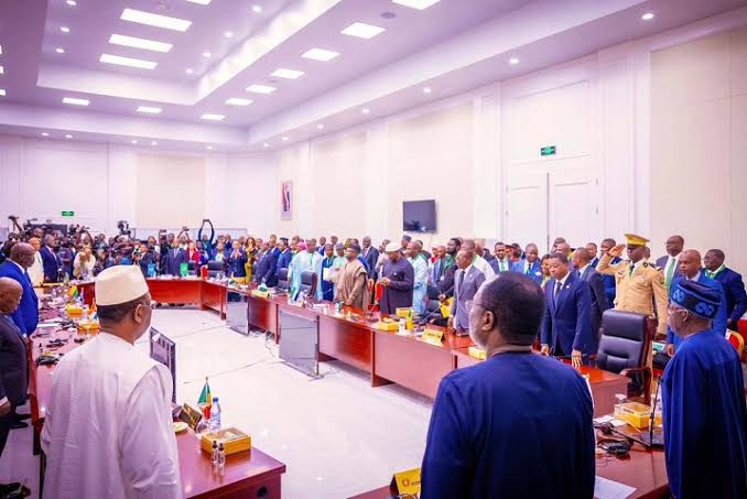 You are currently viewing Niger: ECOWAS’ War and Peace Options