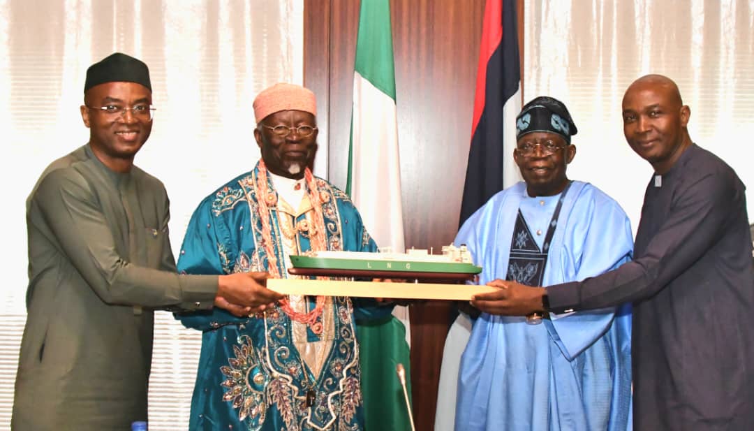 You are currently viewing ECONOMIC RECONSTRUCTION OF NIGERIA HOLDS GAS AS THE ENABLING ELIXIR IN ATTRACTING FDIs FOR YOUTH EMPOWERMENT, SAYS PRESIDENT TINUBU