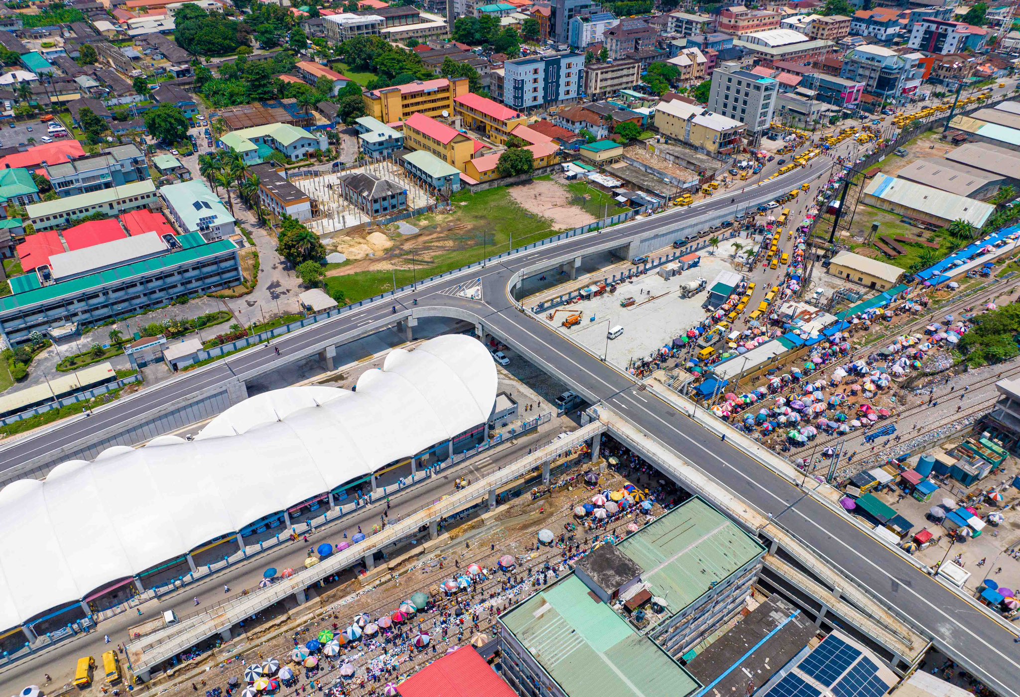 You are currently viewing SANWO-OLU INAUGURATES YABA FLYOVER, AS LAGOS RED RAIL LINE RACES TO COMPLETION