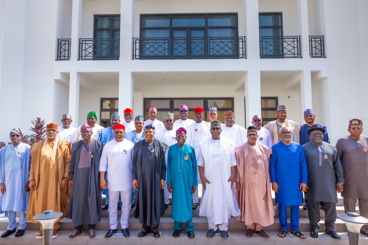 Read more about the article PRESIDENT TINUBU TO GOVERNORS: WE HAVE SHARED RESPONSIBILITY TO ENSURE NIGERIA’S PEACE AND STABILITY