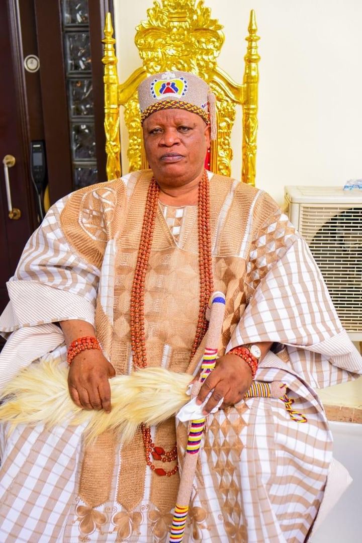 Read more about the article SANWO-OLU MOURNS OSOLO OF ISOLO KINGDOM, OBA AGBABIAKA 