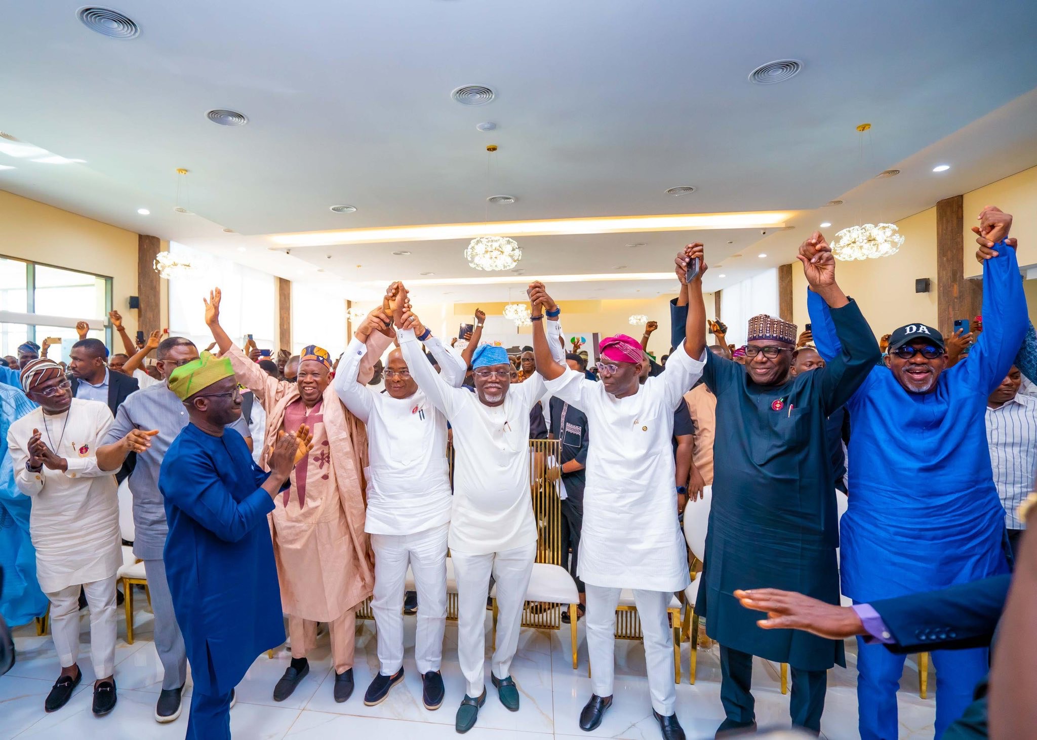 Read more about the article ONDO ELECTION: SANWO-OLU CONGRATULATES AIYEDATIWA FOR LANDSLIDE VICTORY 