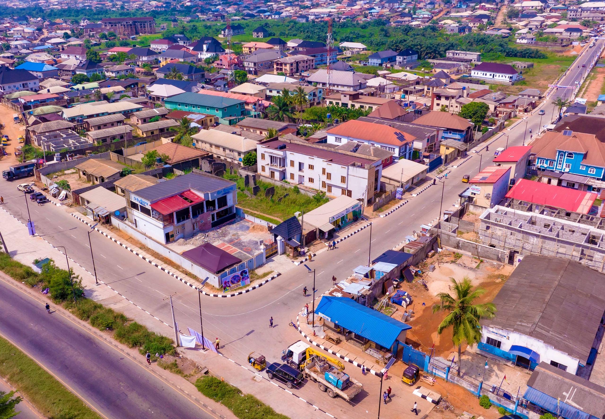 Read more about the article SANWO-OLU COMMISSIONS NETWORK OF ROADS WITH BRIDGE IN ALIMOSHO