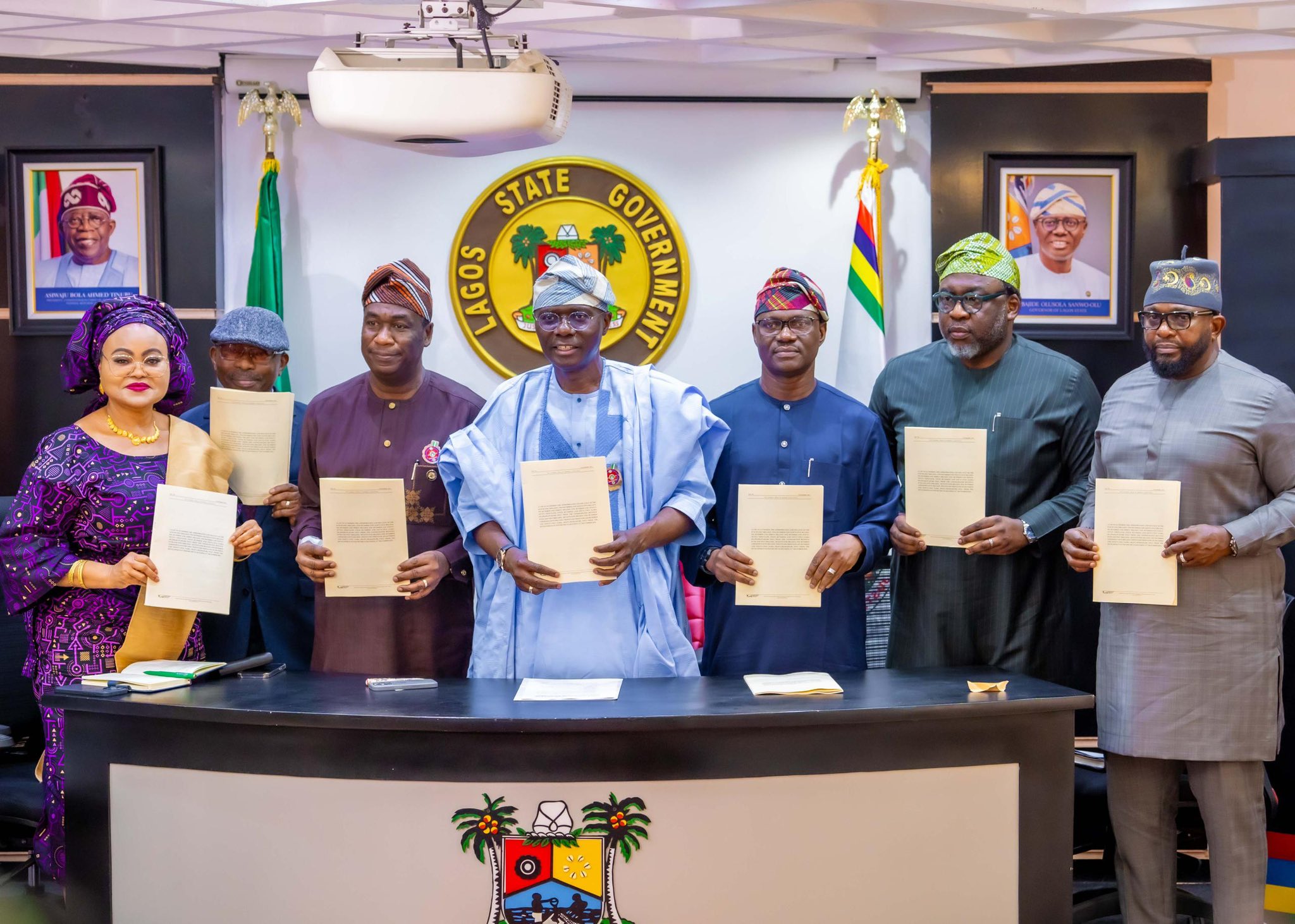 Read more about the article SANWO-OLU SIGNS 2025 APPROPRIATION BILL 