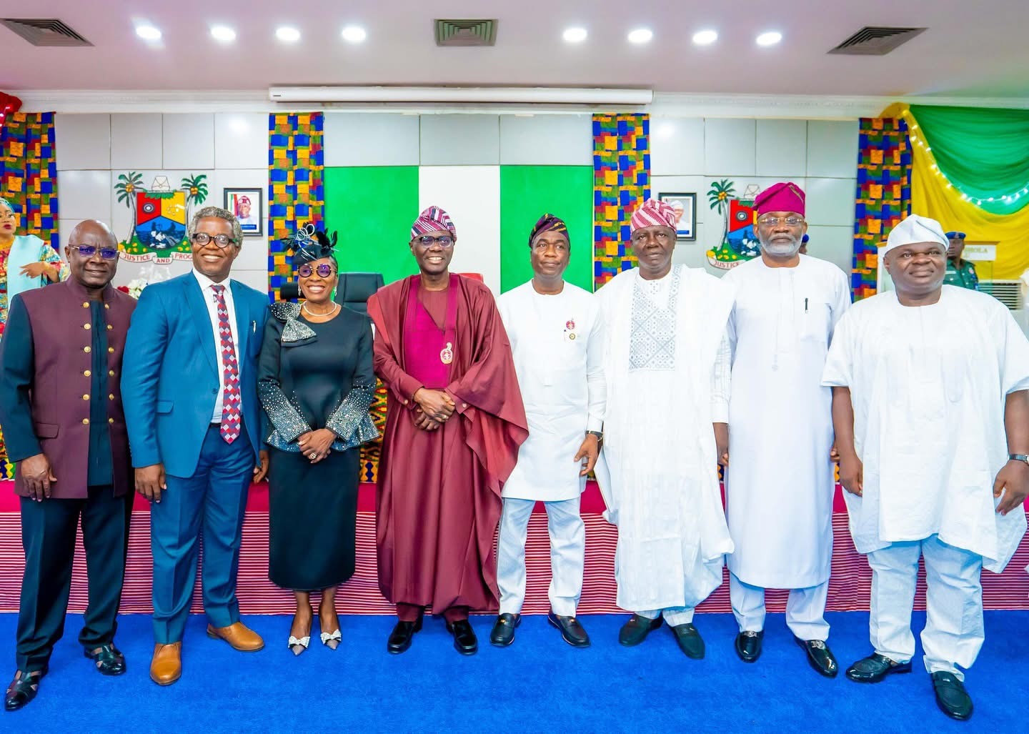 Read more about the article SANWO-OLU SWEARS IN LASIEC CHAIRMAN, MEMBERS, URGES THEM TO UPHOLD INTEGRITY, CREDIBILITY OF ELECTORAL PROCESS