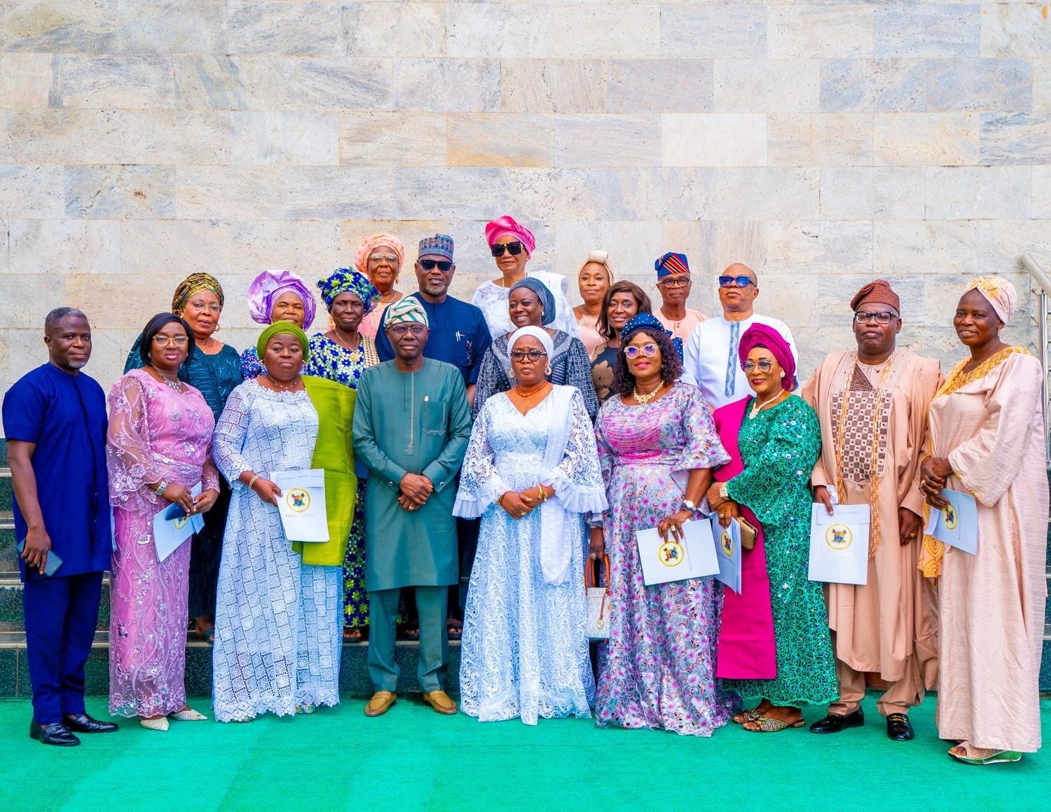 You are currently viewing SANWO-OLU INAUGURATES ADVISORY COUNCIL, URGES TRADERS TO PROMOTE INTEGRITY 