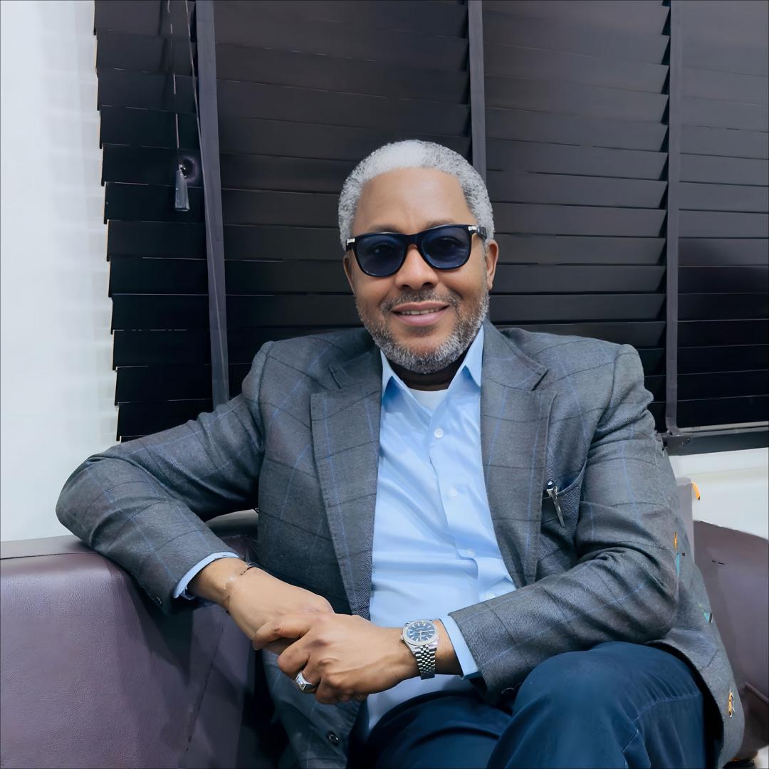 Read more about the article Dignitaries, Associates Celebrate Engr Femi Sanni(Araba) As He Turns A New Age
