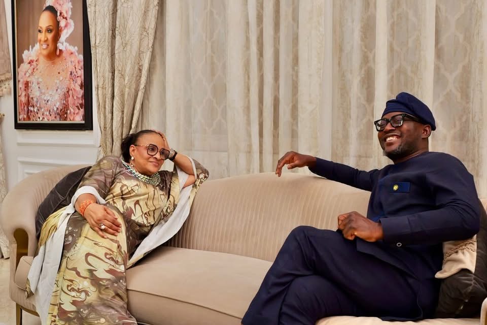 You are currently viewing LAWMA Boss, Dr. Muyiwa Gbadegesin, Visits Chief (Mrs.) Florence Ajimobi, Congratulates Her on Ambassadorial Nomination