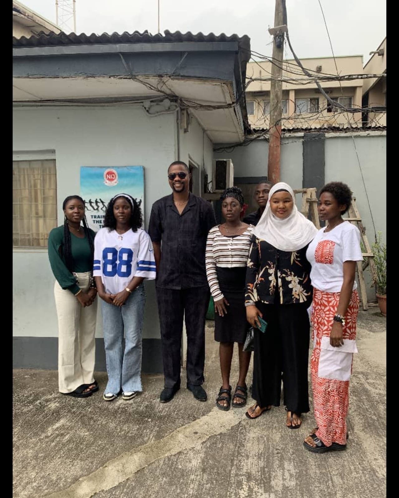 You are currently viewing GBENGA BADA URGES NIJ STUDENTS TO EMBRACE PASSION AND PROFESSIONALISM IN ENTERTAINMENT REPORTING