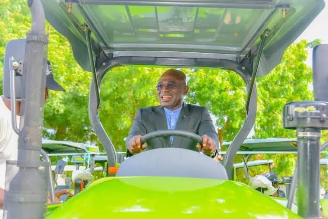 You are currently viewing Harvesting Hope: Governor Hyacinth Alia’s Agricultural Transformation in Benue by Babajide Fadoju